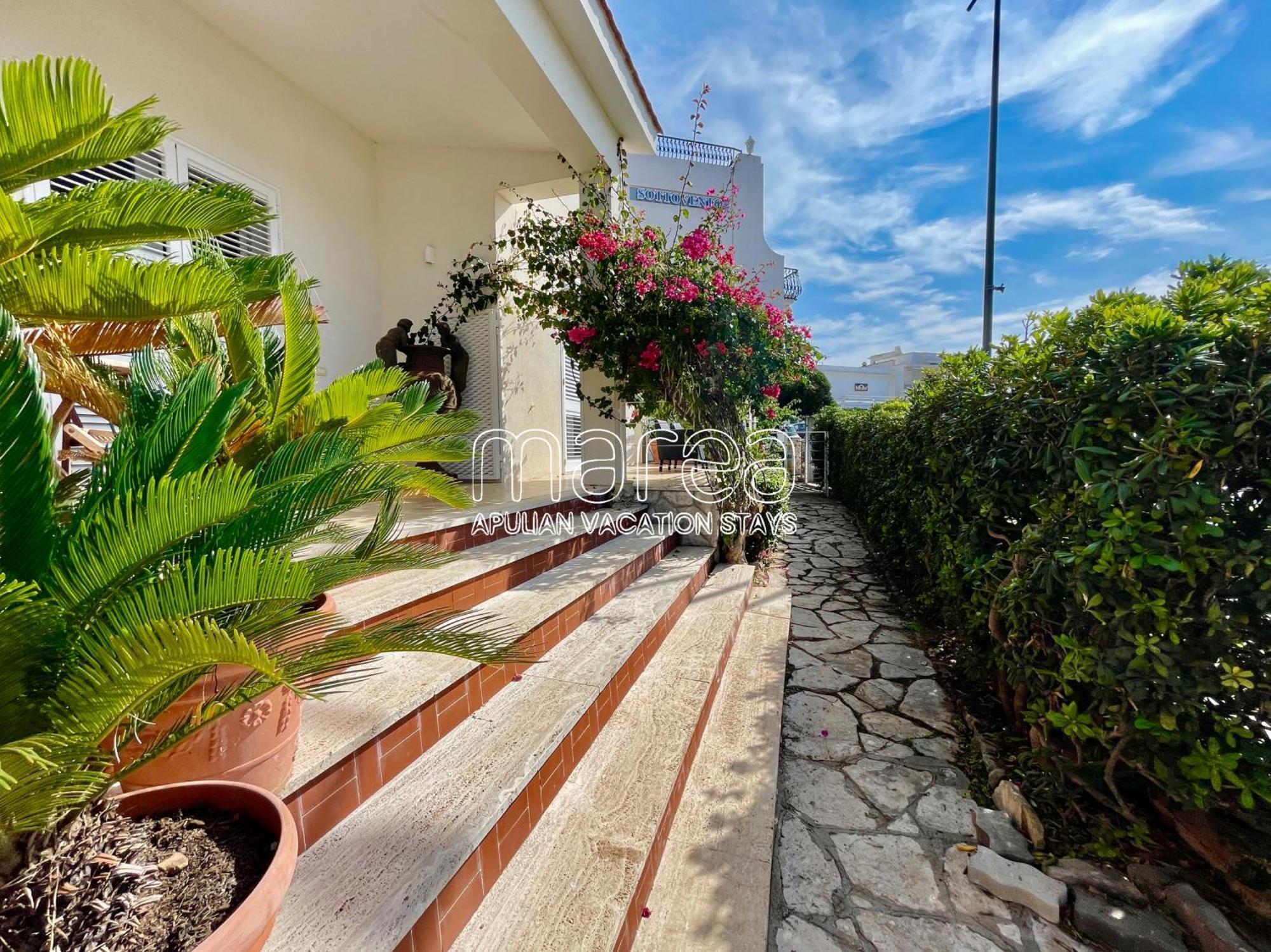 Villa Nauna, Fronte Mare Con Giardino E Terrazzo - Marea Collection Nardo Bagian luar foto